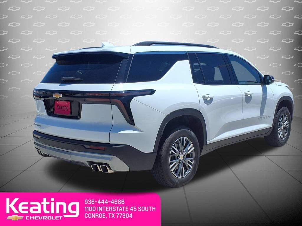 2025 Chevrolet Traverse LT