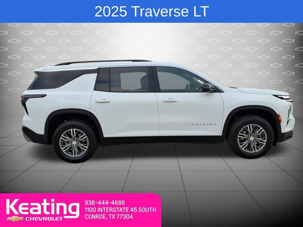 2025 Chevrolet Traverse LT