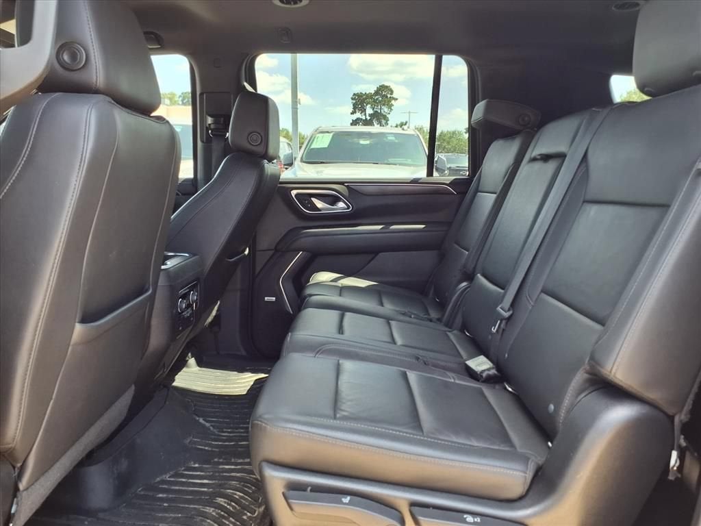 2022 Chevrolet Suburban LT