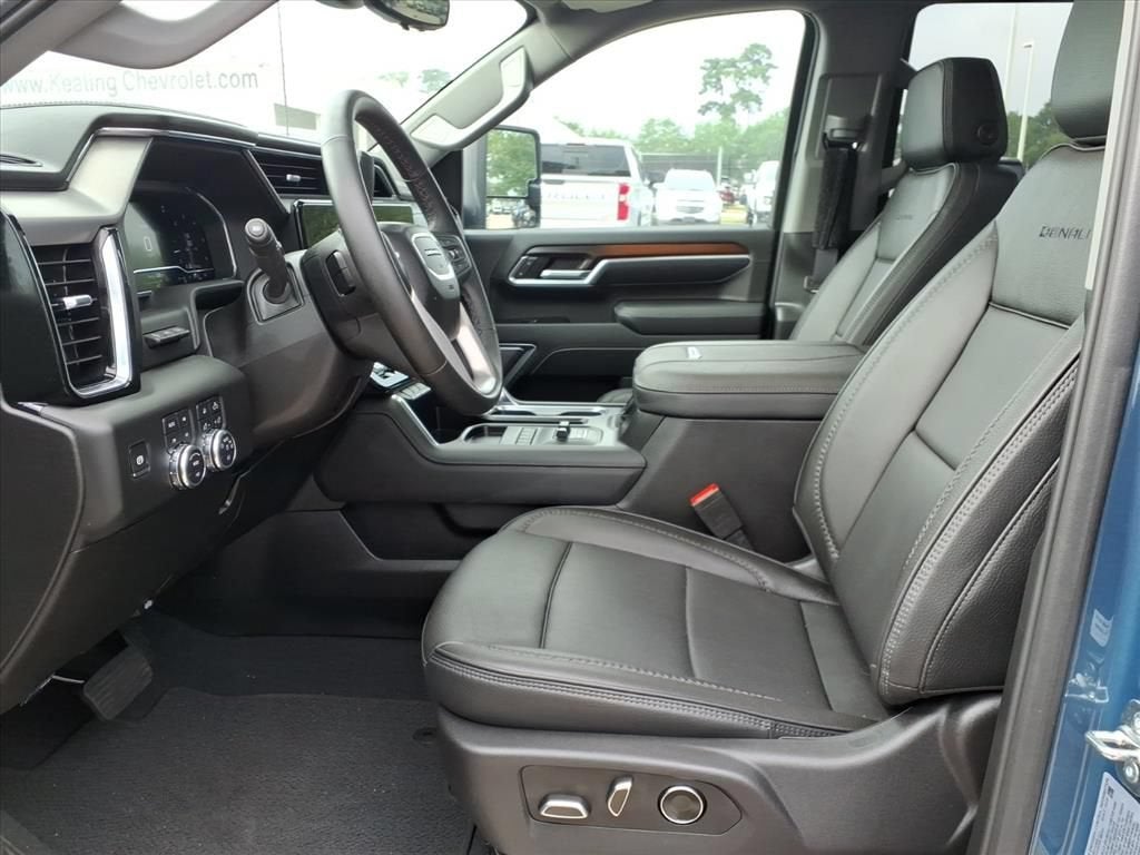 2025 GMC Sierra 3500 HD Denali