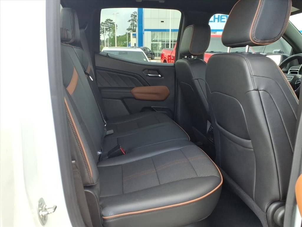 2024 GMC Canyon AT4