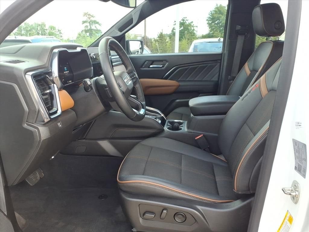 2024 GMC Canyon AT4