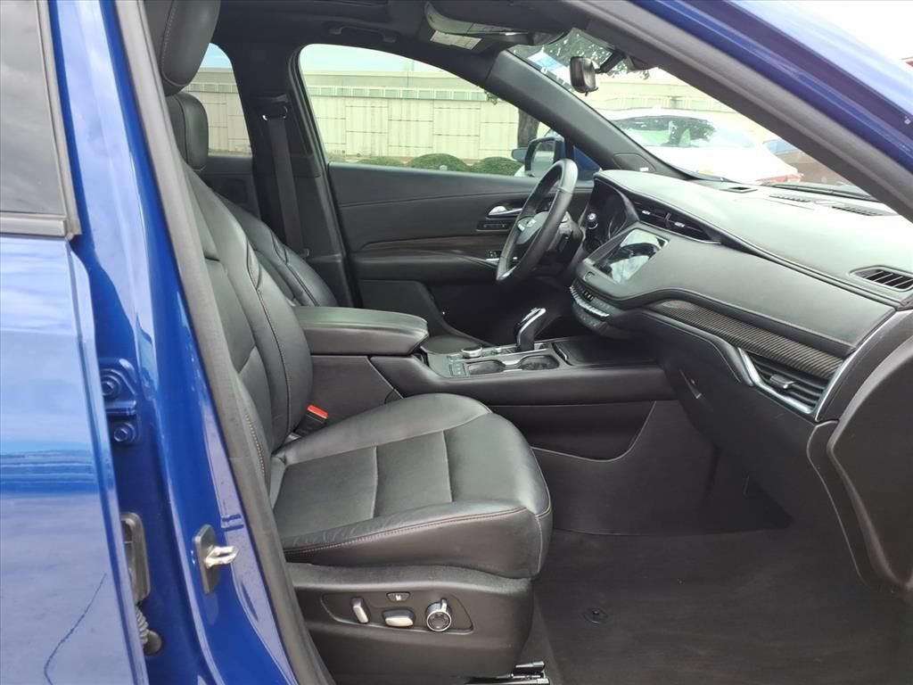 2022 Cadillac XT4 FWD Sport