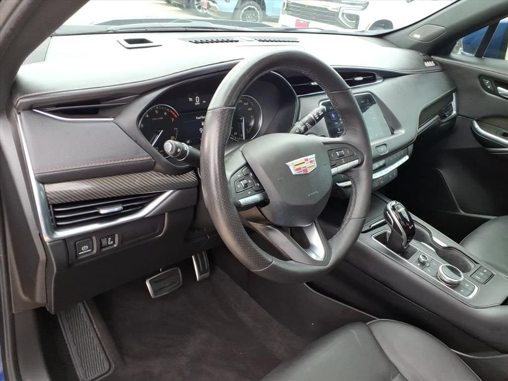 2022 Cadillac XT4 FWD Sport