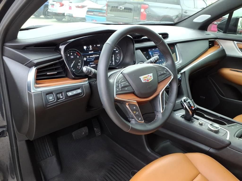 2022 Cadillac XT5 Premium Luxury