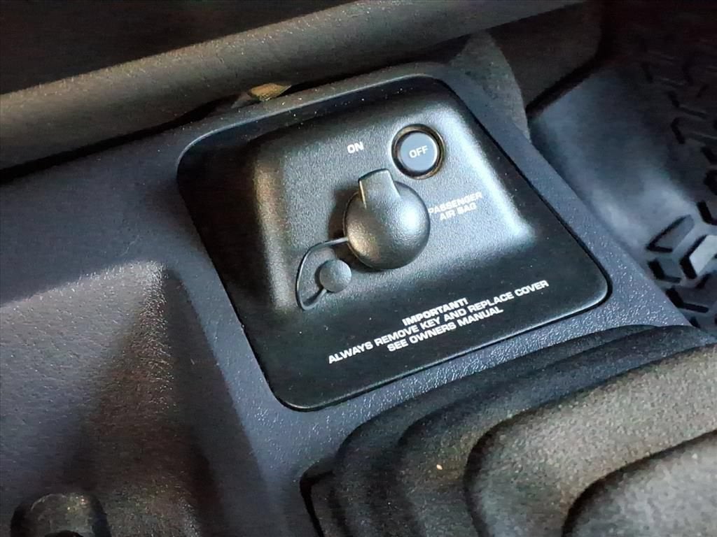 1999 Jeep Wrangler SE