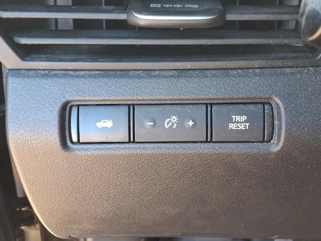 2022 Nissan Altima SR FWD