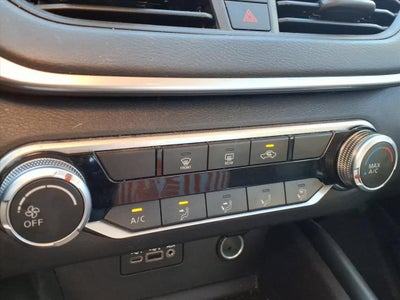 2022 Nissan Altima SR FWD