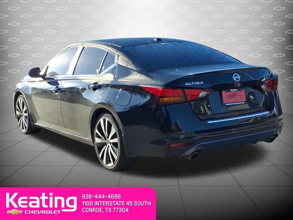 2022 Nissan Altima SR FWD