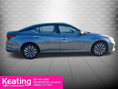 2023 Nissan Altima SV FWD