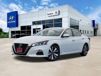 2022 Nissan Altima SV FWD