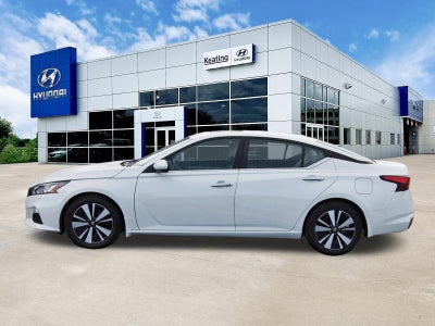 2022 Nissan Altima SV FWD