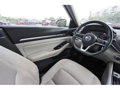 2022 Nissan Altima SV FWD