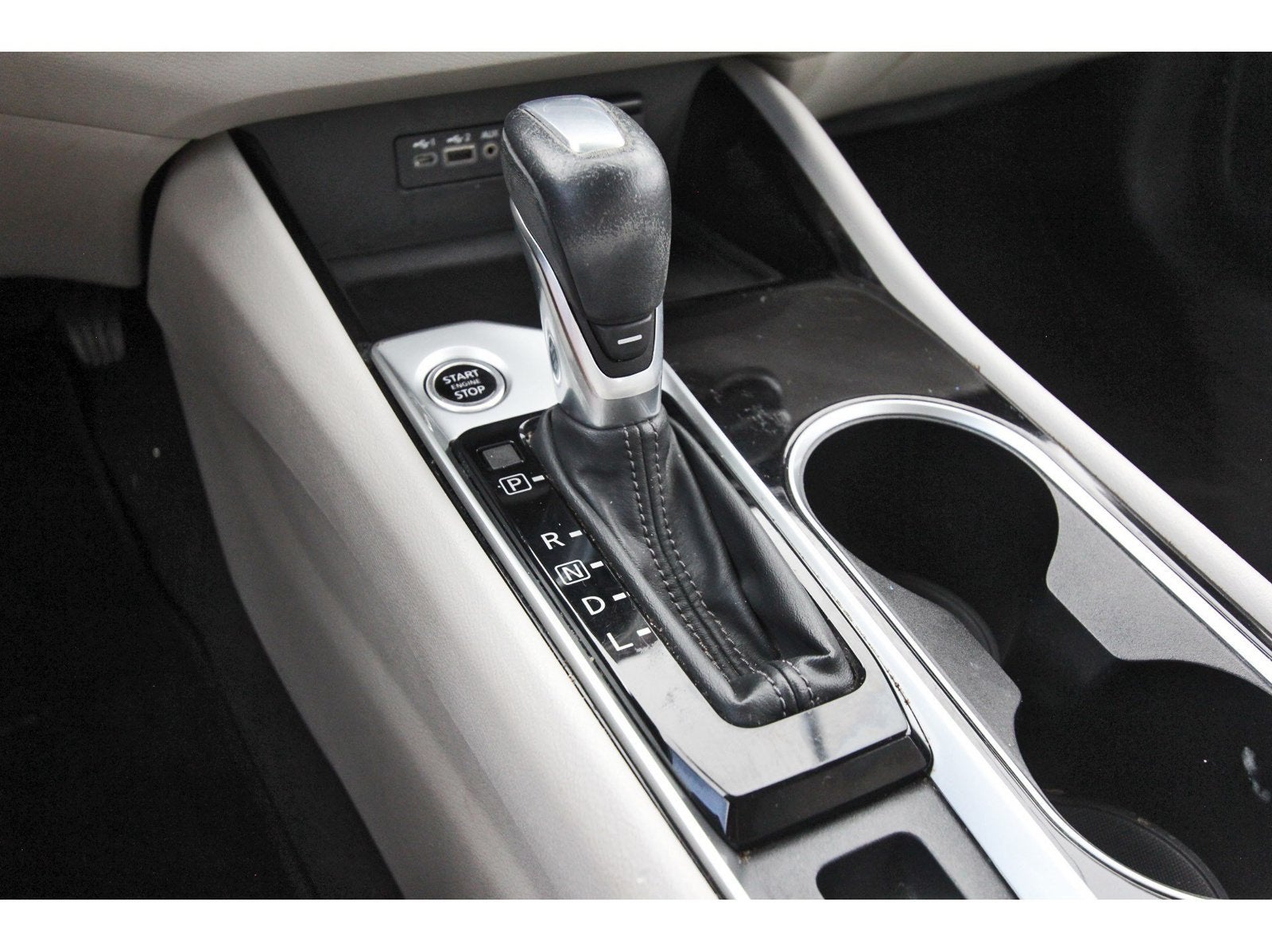 2022 Nissan Altima SV FWD
