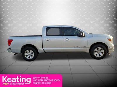 2019 Nissan TITAN SV