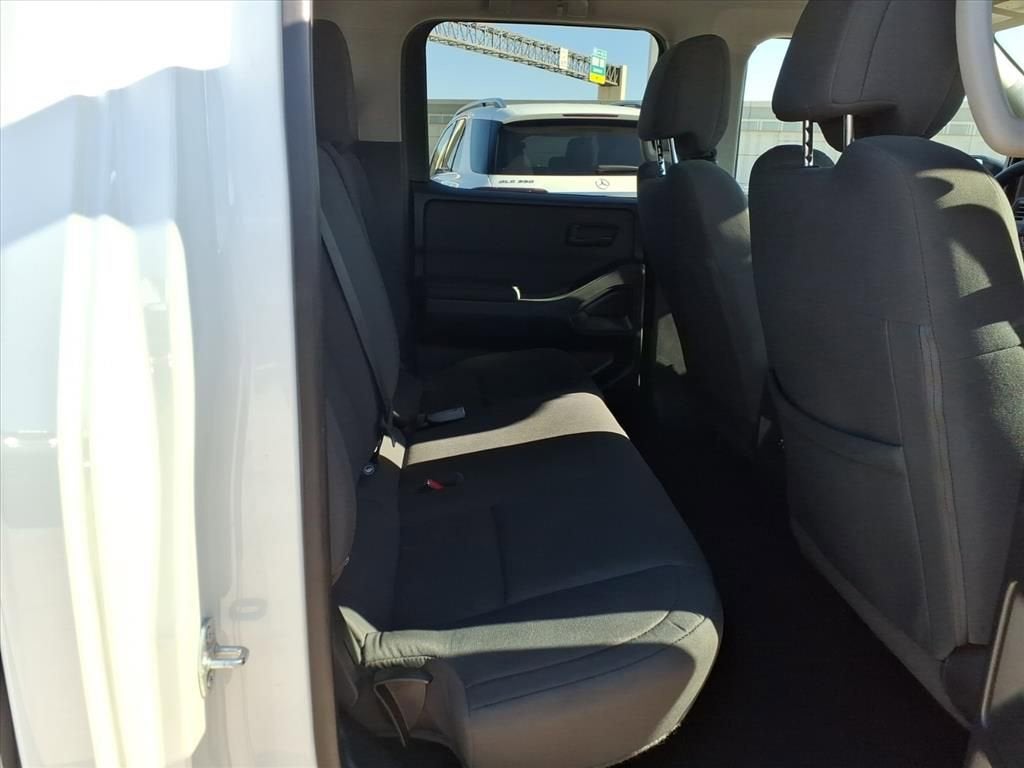 2024 Nissan Frontier S