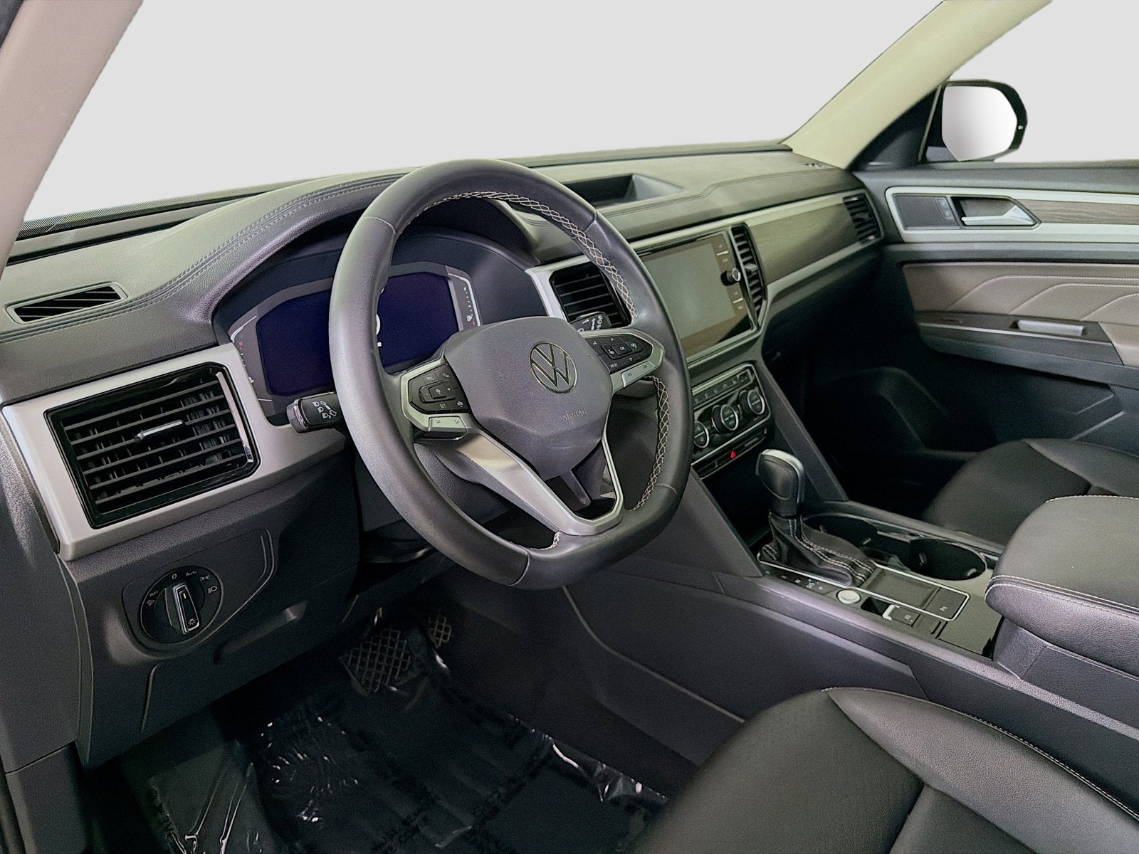 2023 Volkswagen Atlas 2.0T SE w/Technology