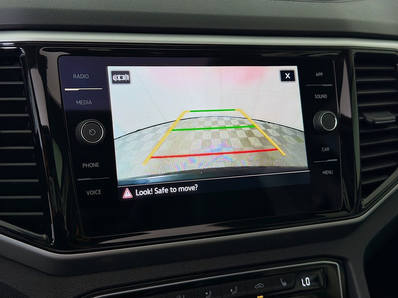 2023 Volkswagen Atlas 2.0T SE w/Technology