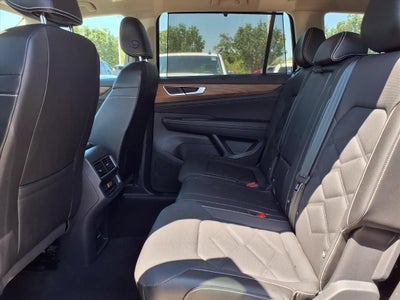 2025 Volkswagen Atlas 2.0T SE w/Technology