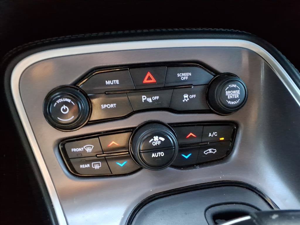 2022 Dodge Challenger SXT