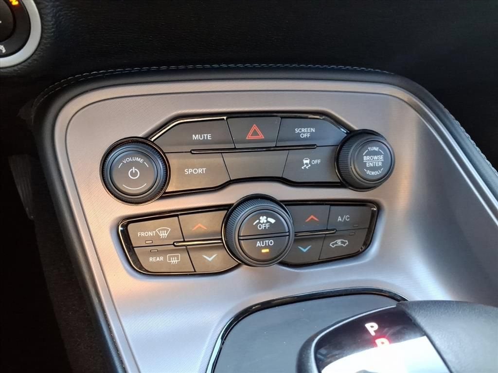 2023 Dodge Challenger SXT