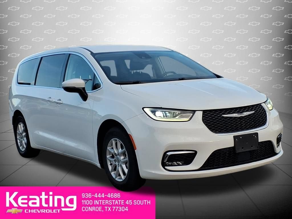 2023 Chrysler Pacifica Touring L