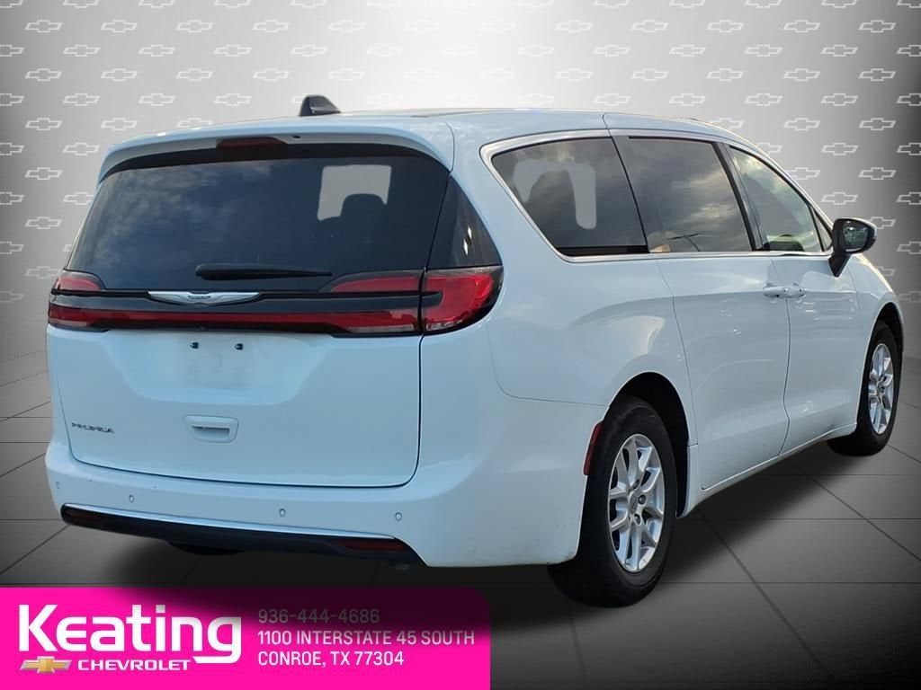 2023 Chrysler Pacifica Touring L