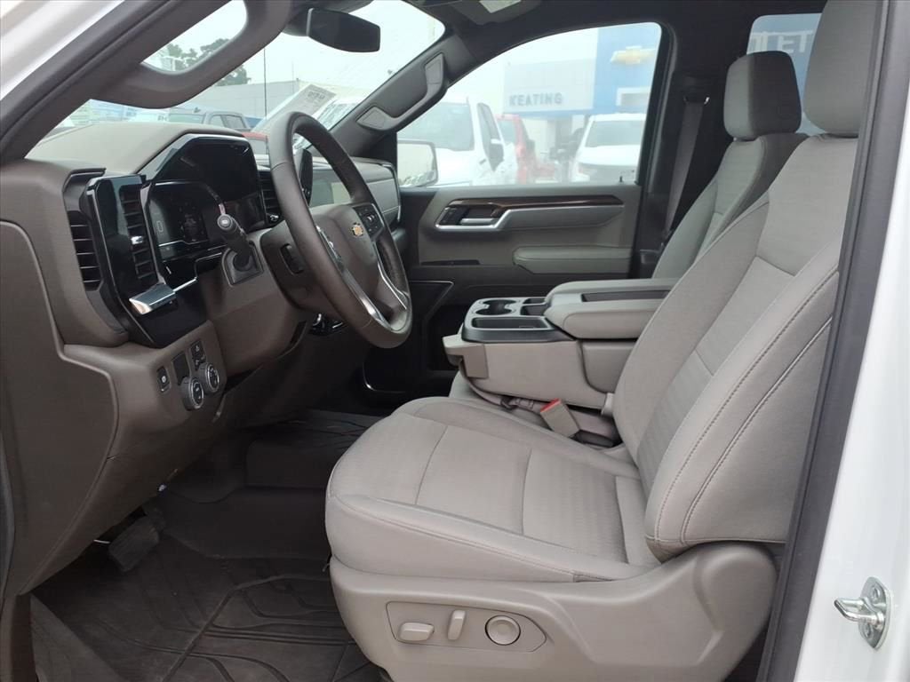 2025 Chevrolet Silverado 1500 LT