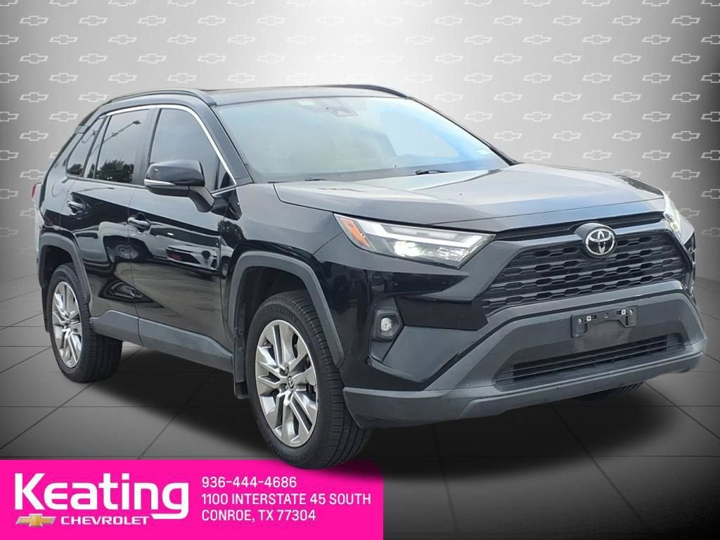 2022 Toyota RAV4 XLE Premium
