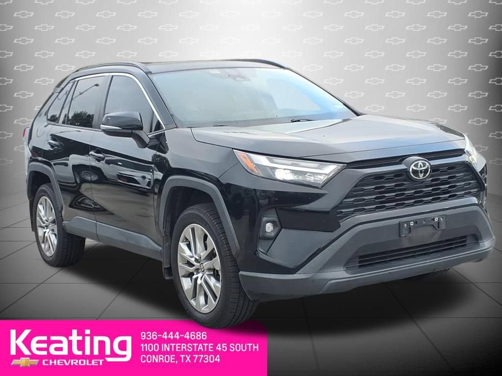2022 Toyota RAV4 XLE Premium