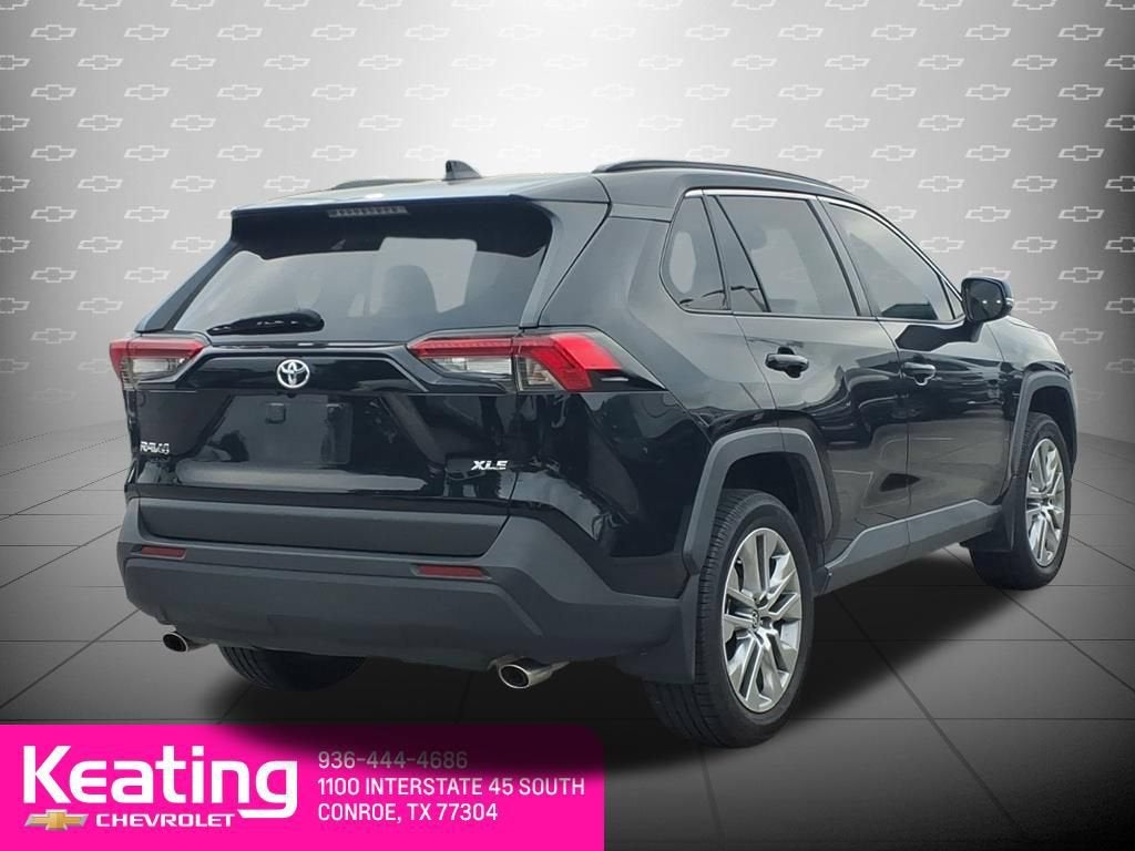 2022 Toyota RAV4 XLE Premium