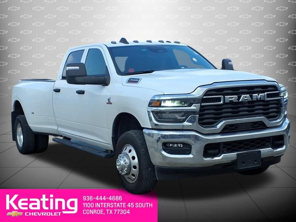 2026 RAM 3500 Tradesman Crew Cab 4x4 8' Box