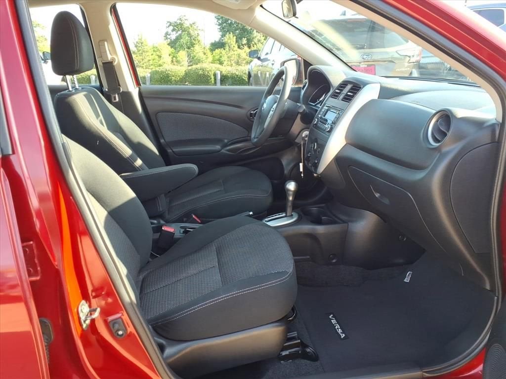 2015 Nissan Versa SV