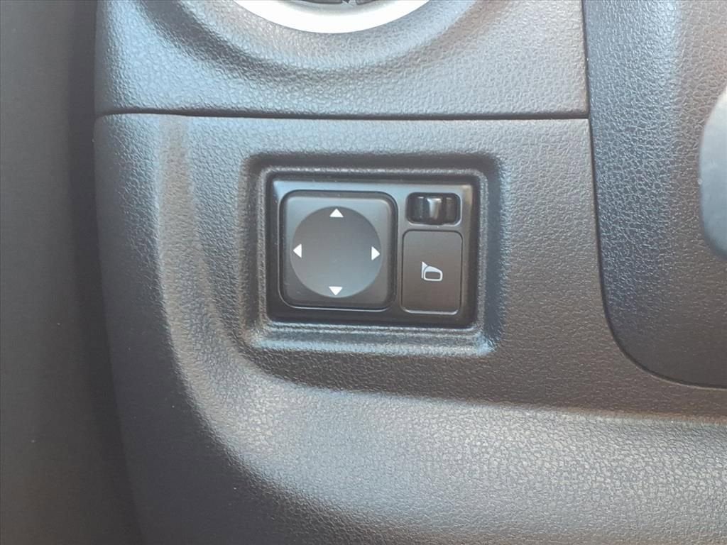 2015 Nissan Versa SV
