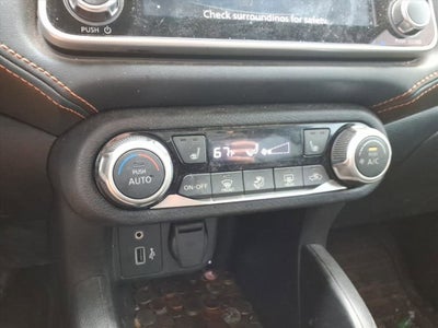 2022 Nissan Versa SR