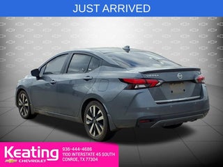 2022 Nissan Versa SR