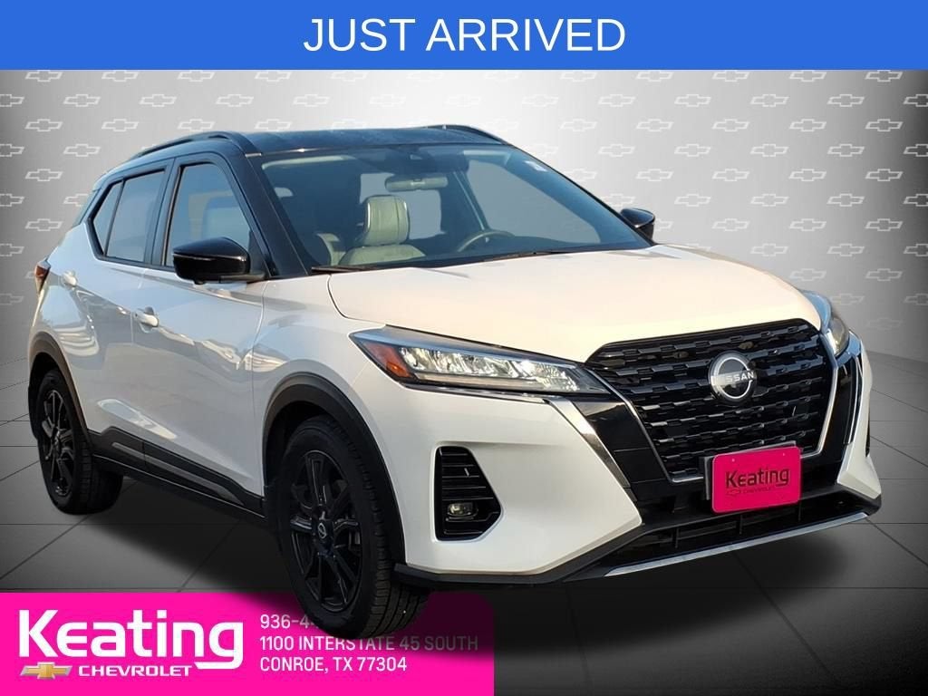 2023 Nissan Kicks SR
