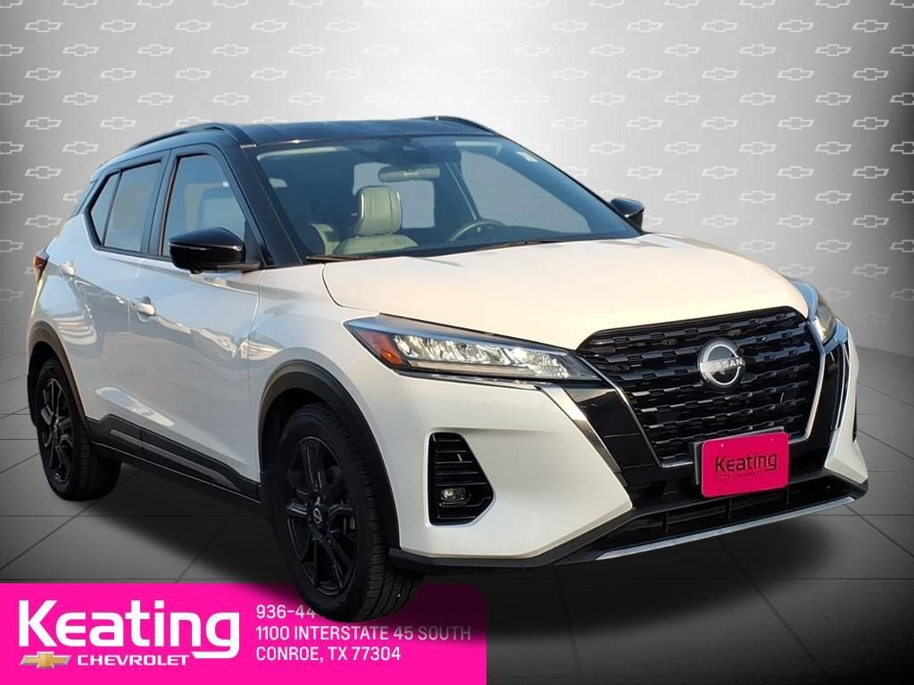 2023 Nissan Kicks SR