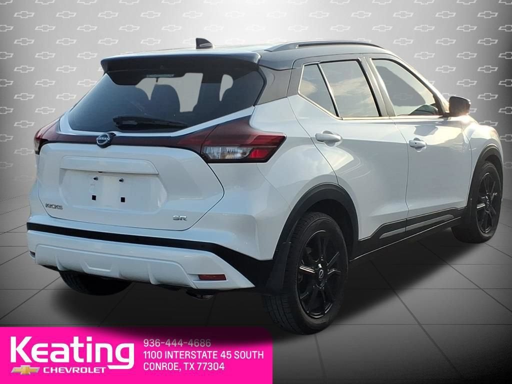 2023 Nissan Kicks SR