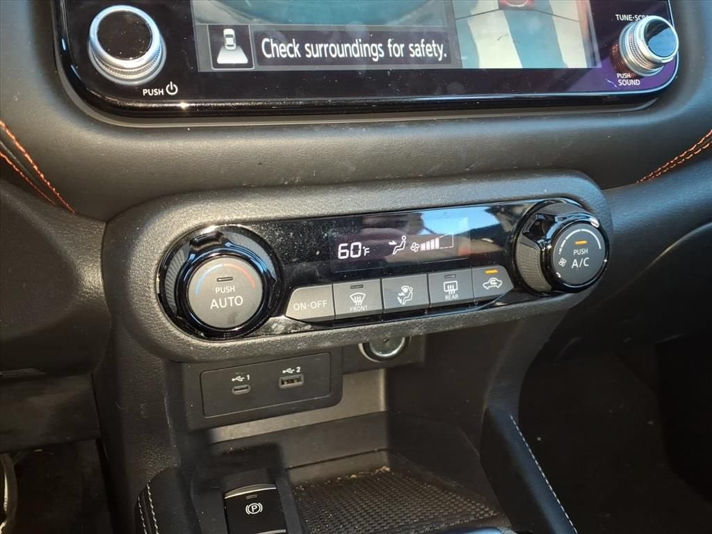 2024 Nissan Kicks SR Xtronic CVT
