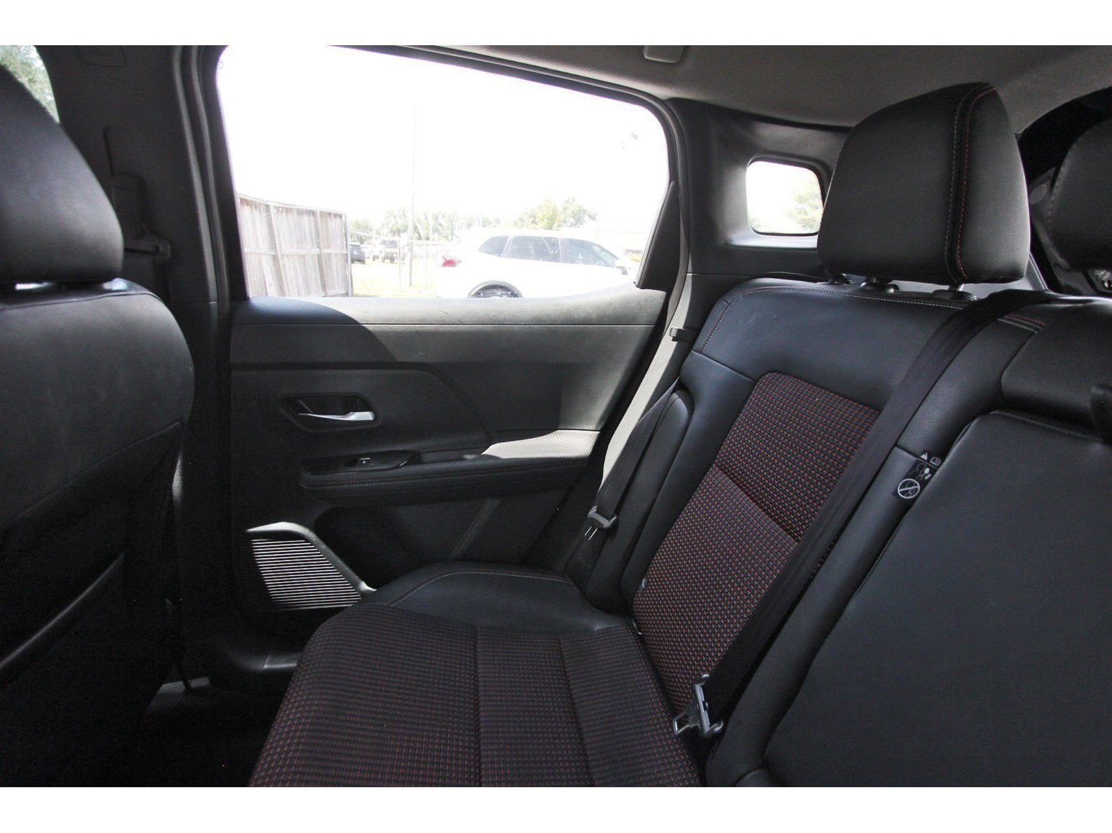 2025 Nissan Kicks SR Intelligent AWD