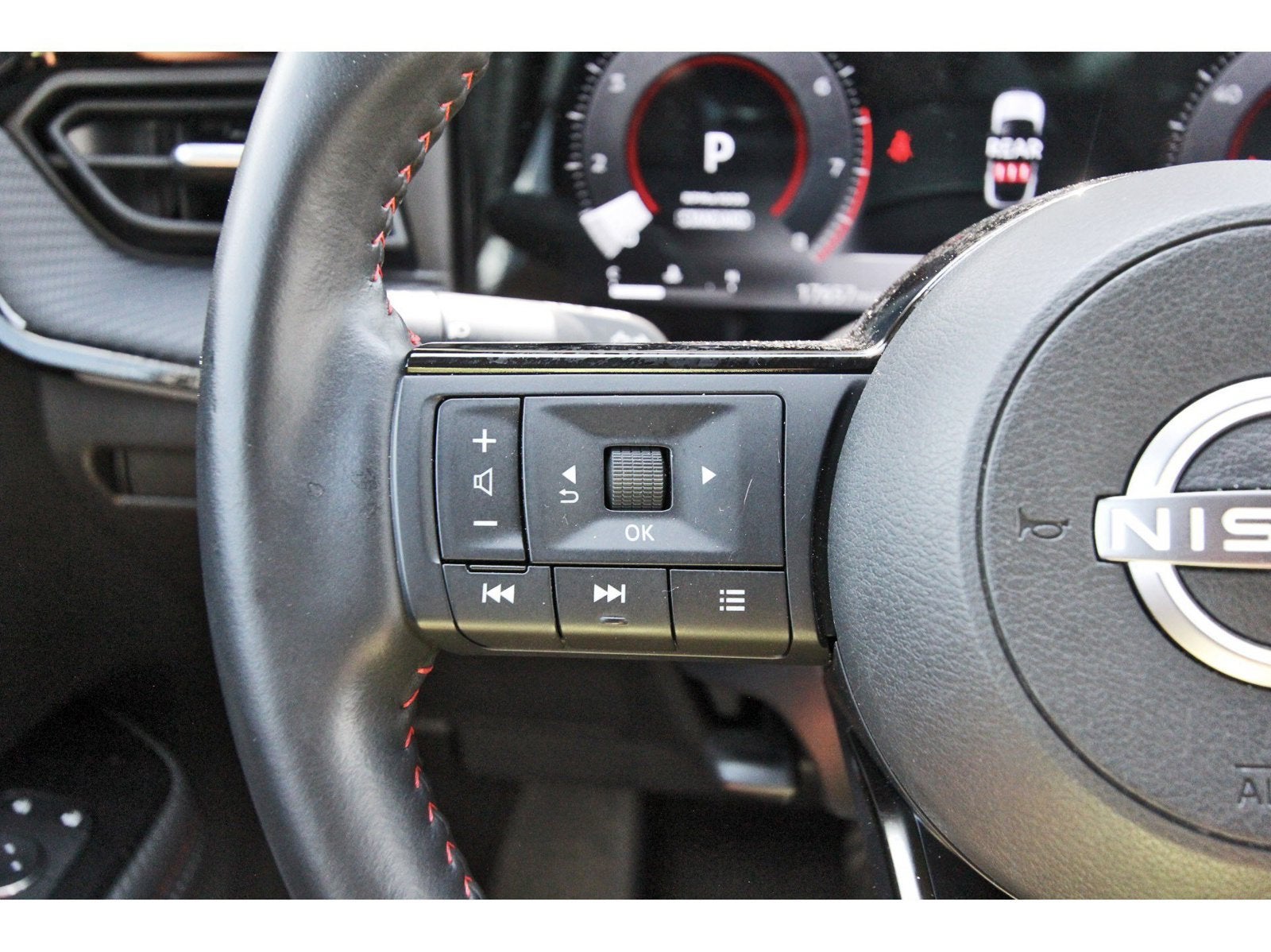 2025 Nissan Kicks SR Intelligent AWD