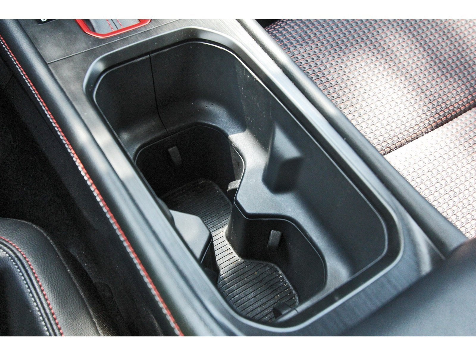 2025 Nissan Kicks SR Intelligent AWD