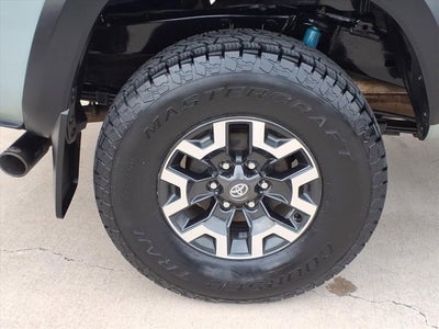 2022 Toyota Tacoma 4WD SR