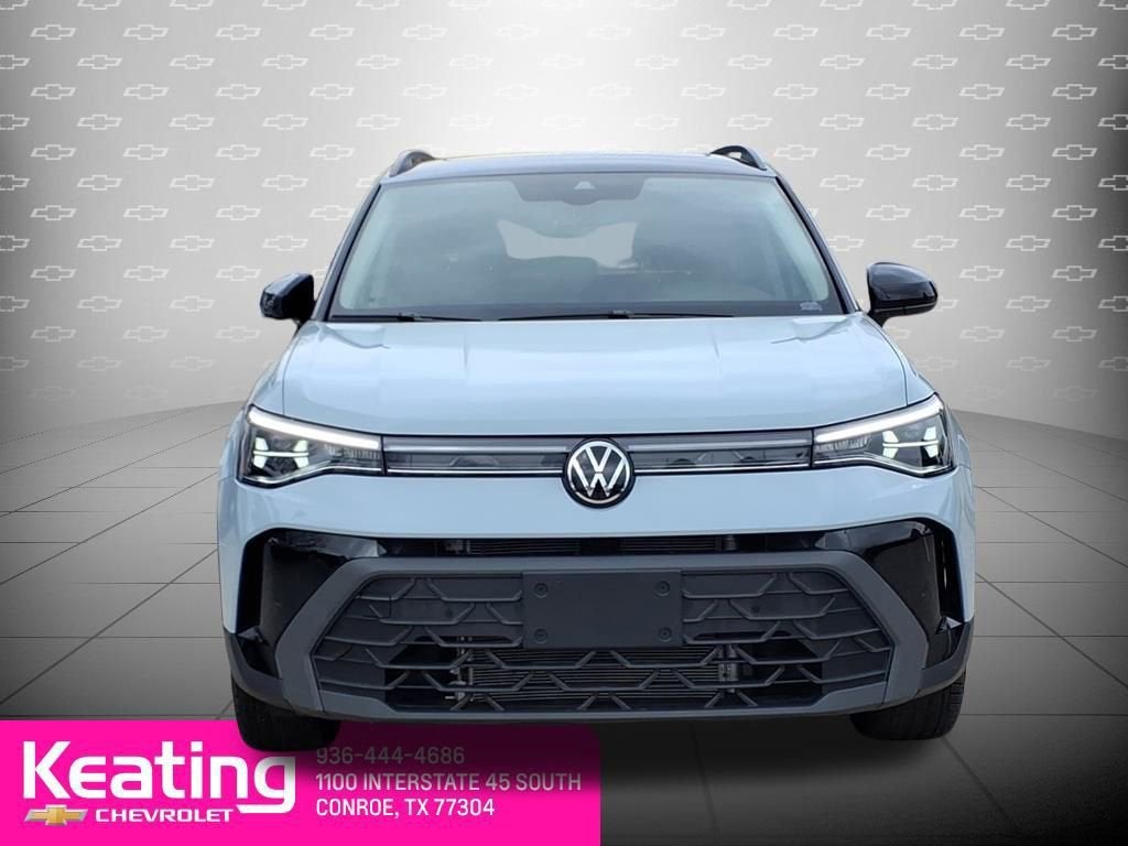 2025 Volkswagen Taos SE Black