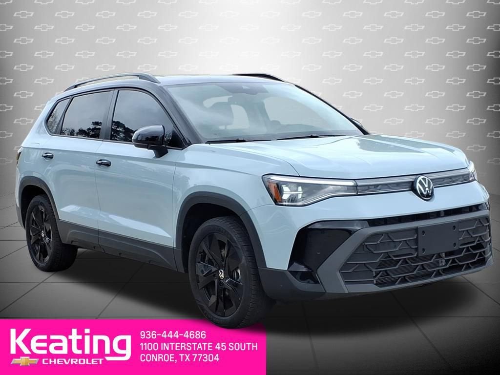 2025 Volkswagen Taos SE Black