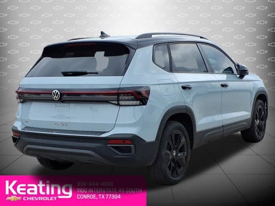 2025 Volkswagen Taos SE Black