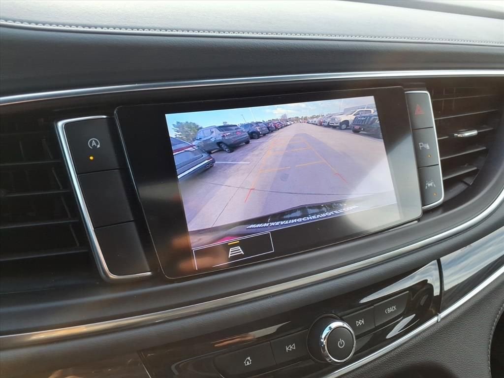 2024 Buick Enclave Essence
