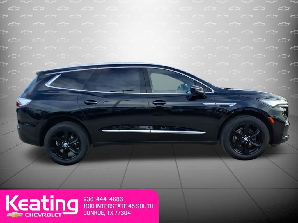 2024 Buick Enclave Essence
