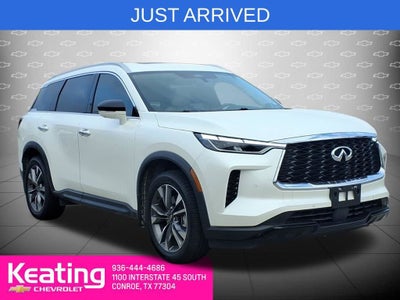 2023 INFINITI QX60 LUXE